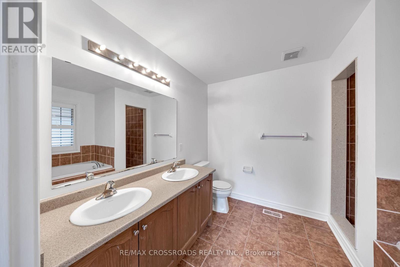 138 Angus Drive, Ajax, Ontario  L1S 5G8 - Photo 41 - E13858414