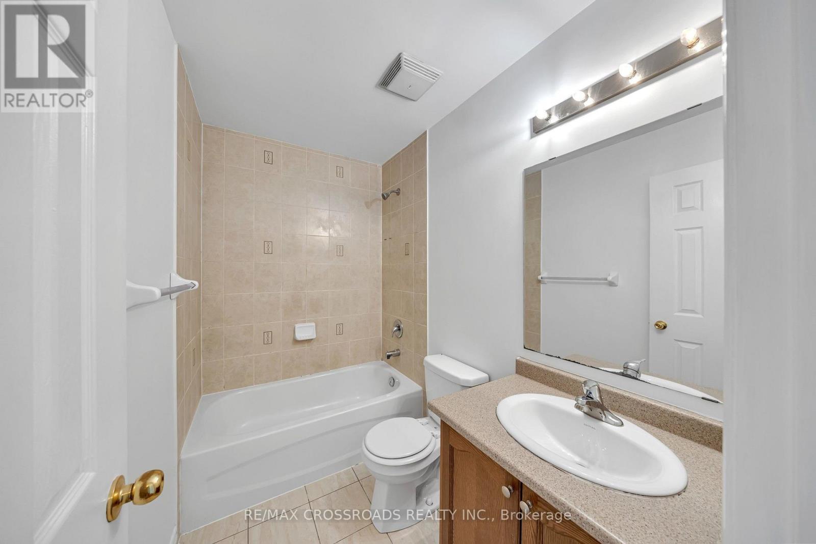 138 Angus Drive, Ajax, Ontario  L1S 5G8 - Photo 42 - E13858414
