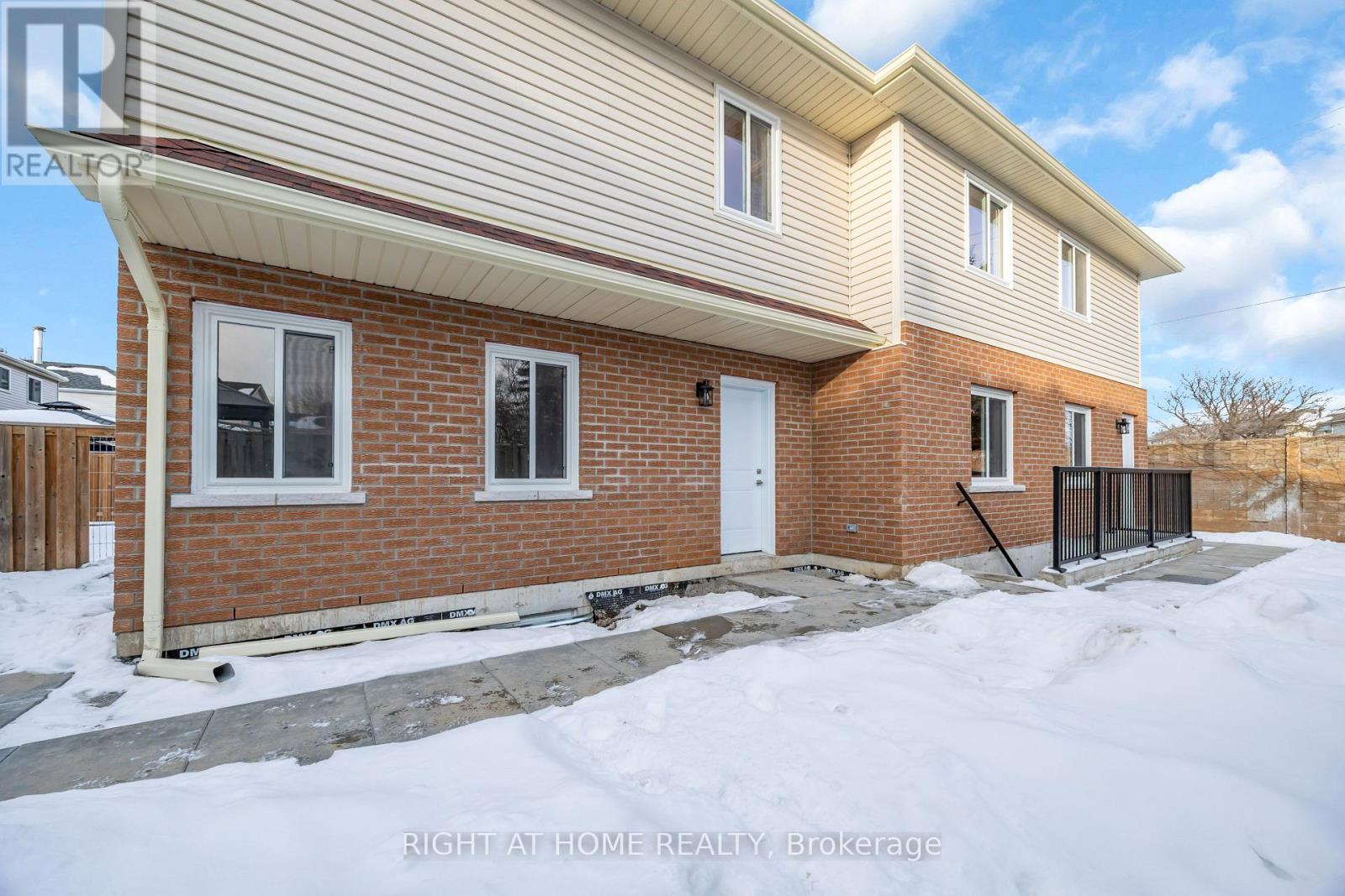 B - 23 Kirkham Drive, Ajax (Central West), Ontario  L1S 5K6 - Photo 4 - E13858450