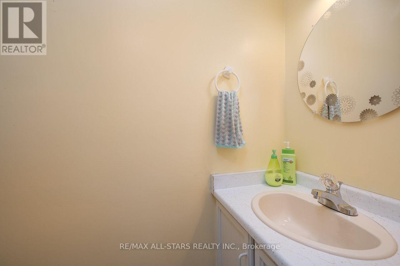 10 Colette Drive, Whitby, Ontario  L1N 6G7 - Photo 12 - E13858488