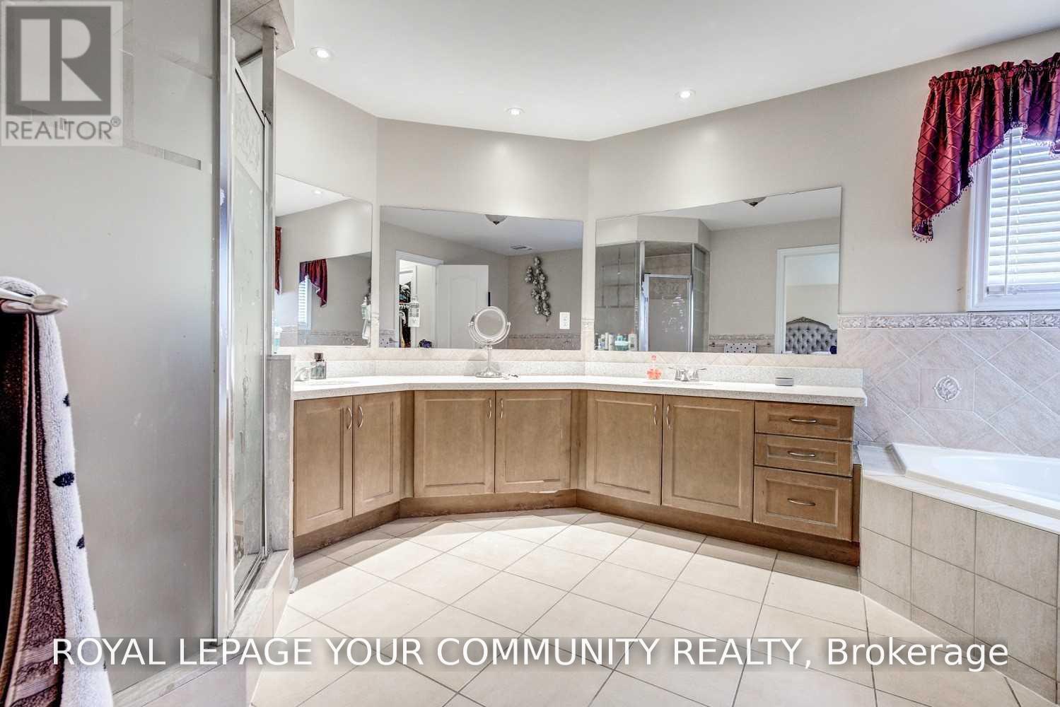 134 Greenview Circle, Vaughan, Ontario  L6A 0B6 - Photo 29 - N13858454
