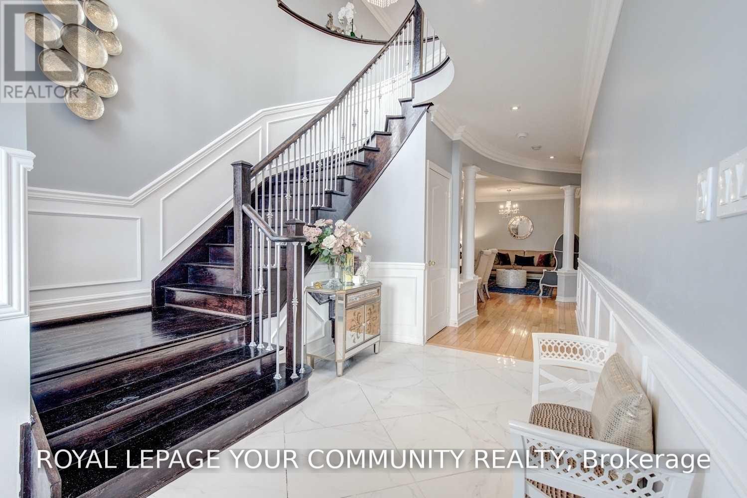 134 Greenview Circle, Vaughan, Ontario  L6A 0B6 - Photo 6 - N13858454