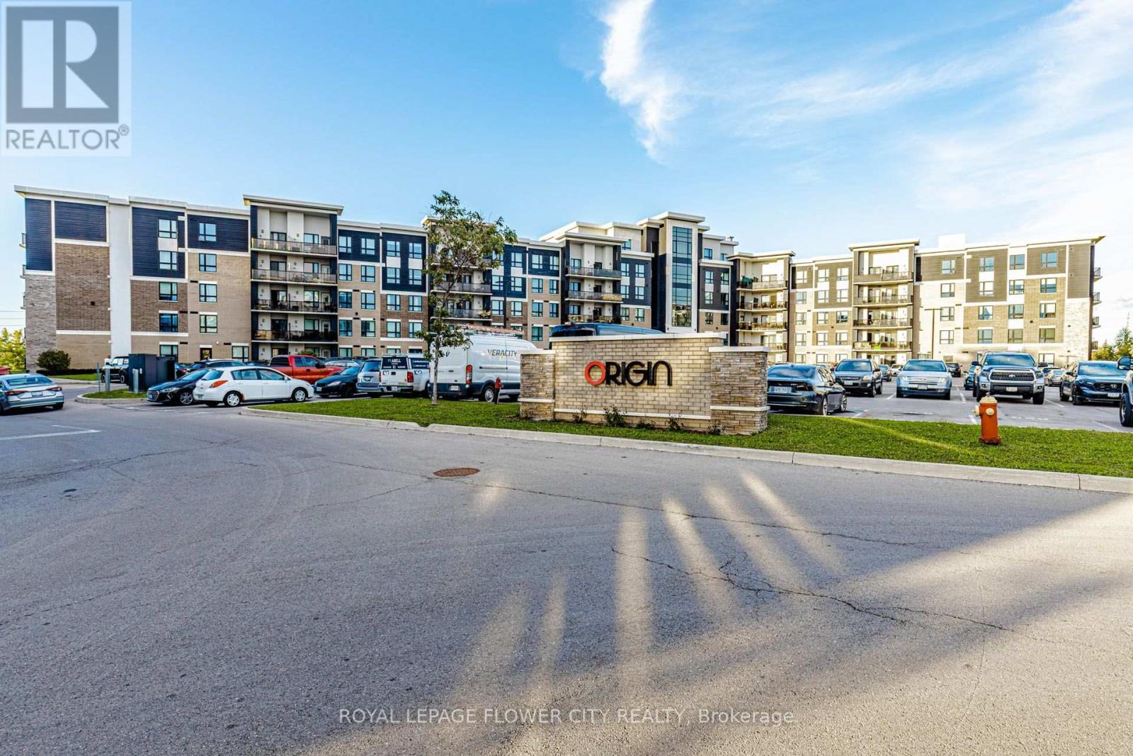404 - 630 Sauve Street, Milton, Ontario  L9T 9A6 - Photo 2 - W13856564