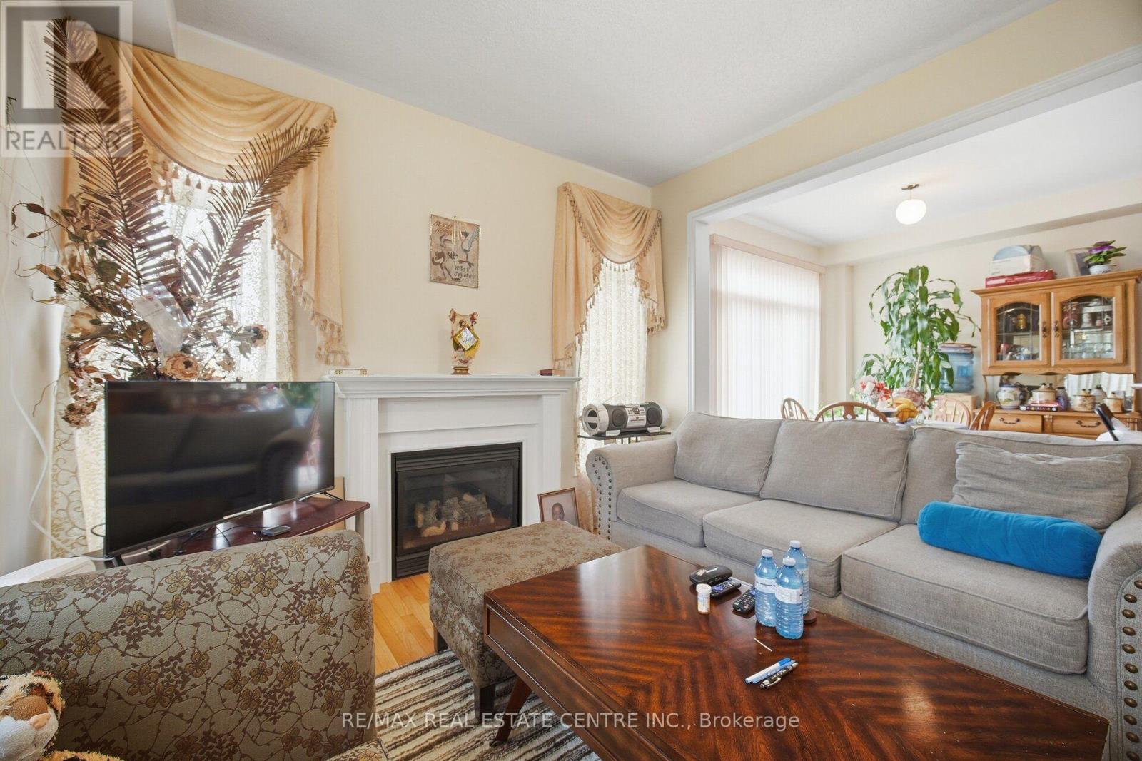 65 Connolly Crescent, Brampton, Ontario  L6R 0G8 - Photo 19 - W13858492