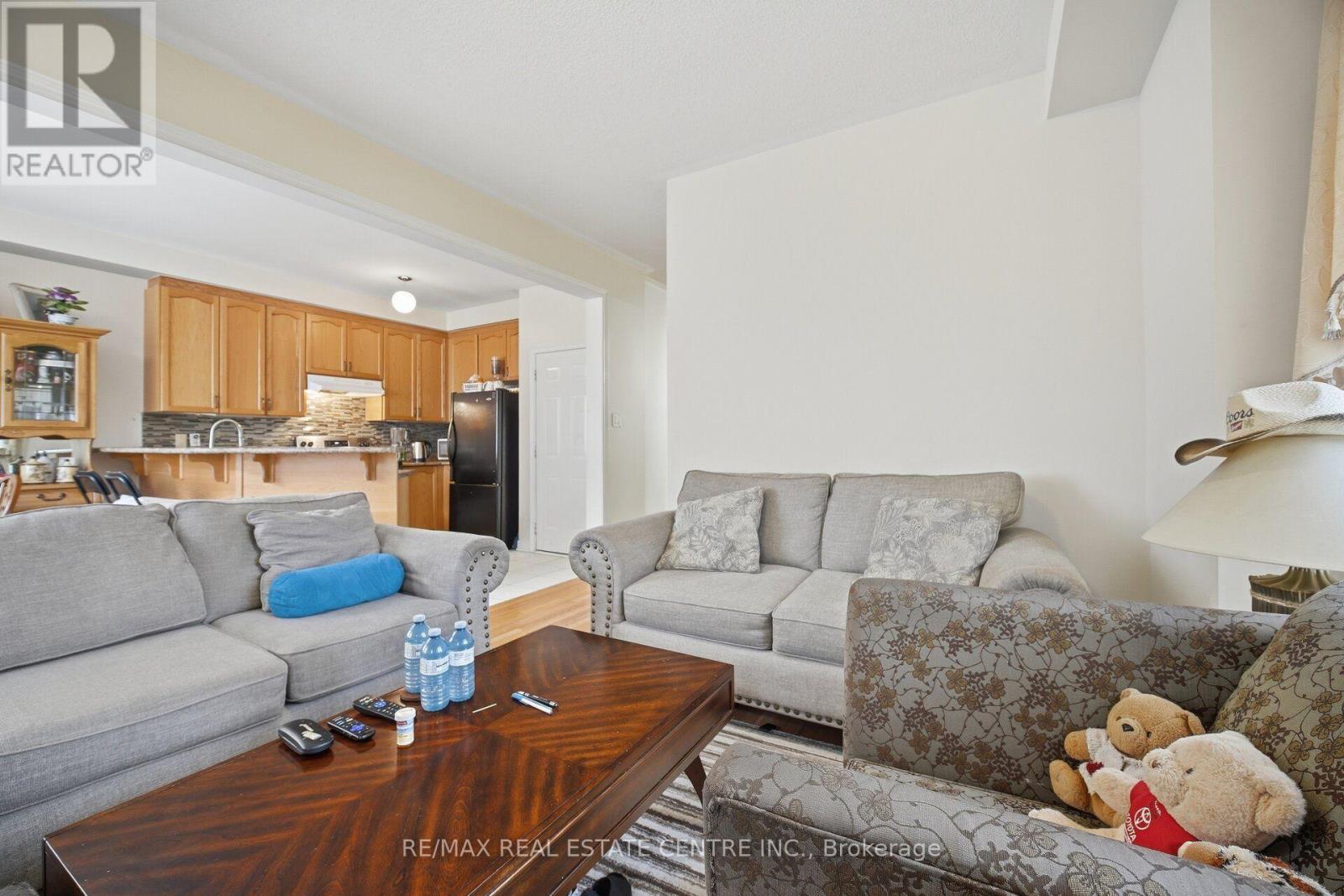 65 Connolly Crescent, Brampton, Ontario  L6R 0G8 - Photo 20 - W13858492