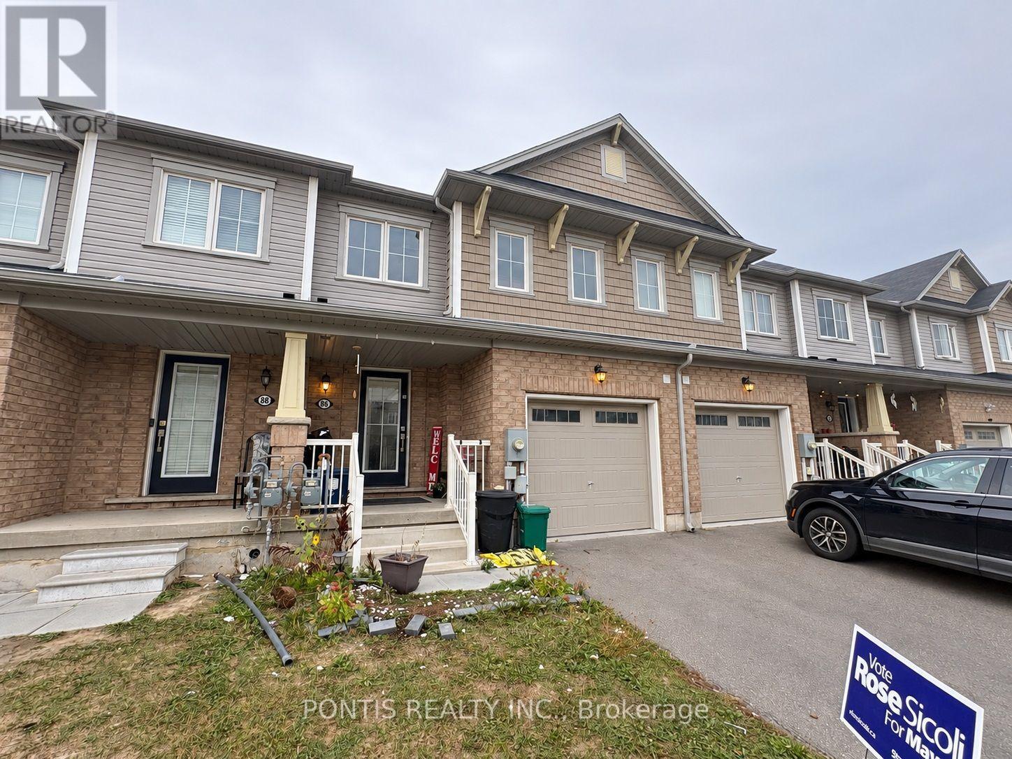 86 Munro Circle, Brantford, Ontario  N3T 0R5 - Photo 2 - X13858436