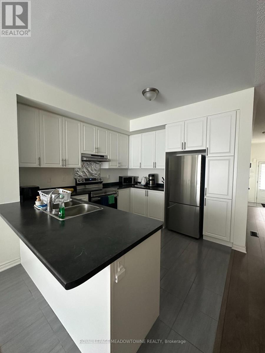 130 Sapphire Way, Thorold, Ontario  L2V 0L5 - Photo 11 - X13858476