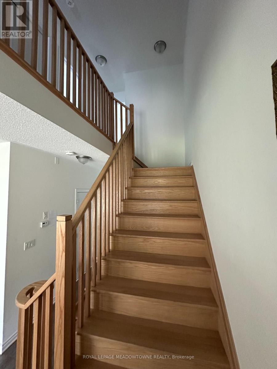 130 Sapphire Way, Thorold, Ontario  L2V 0L5 - Photo 18 - X13858476