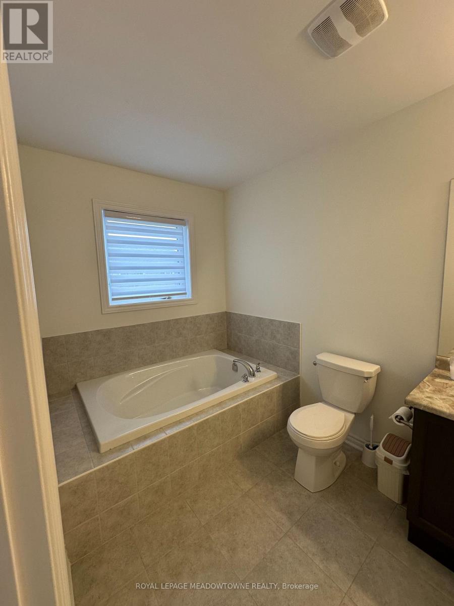 130 Sapphire Way, Thorold, Ontario  L2V 0L5 - Photo 31 - X13858476