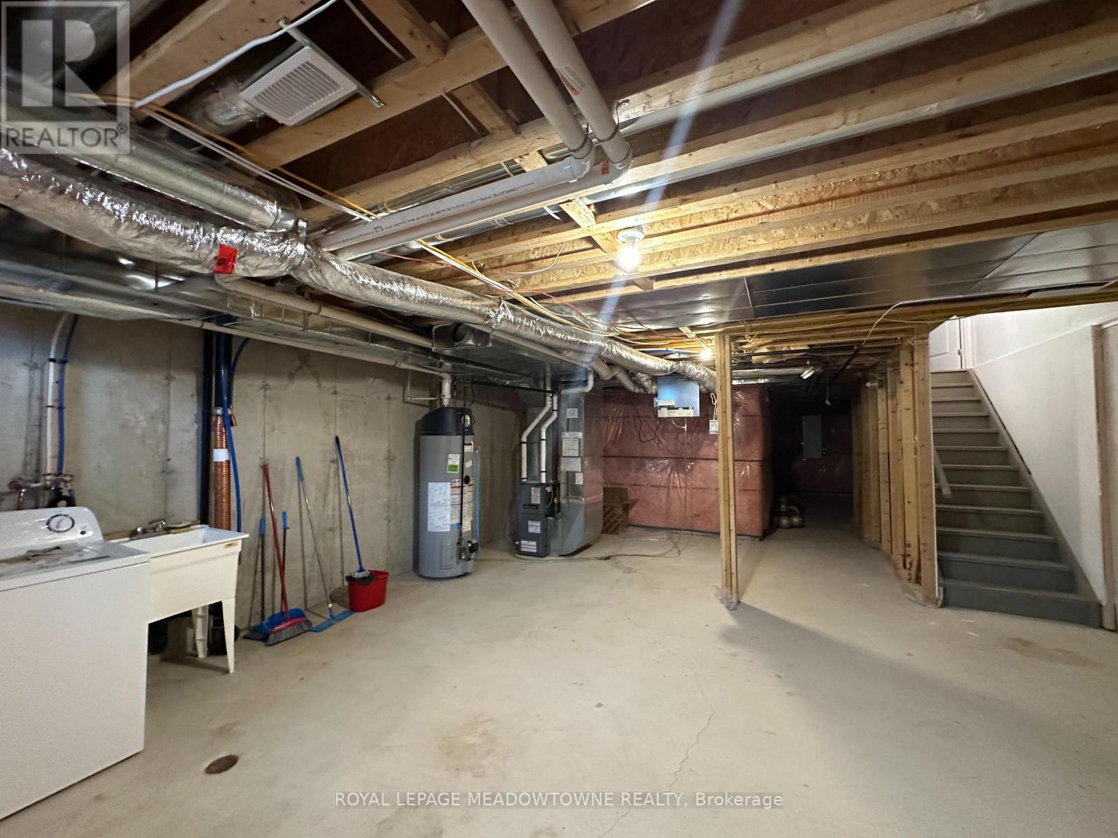 130 Sapphire Way, Thorold, Ontario  L2V 0L5 - Photo 36 - X13858476