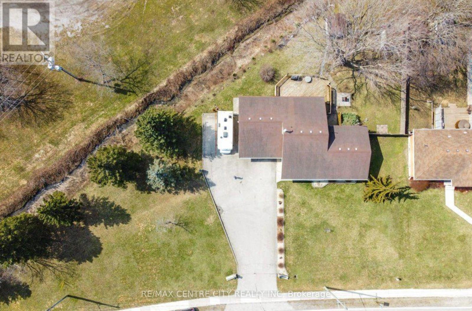 324 Carlow Road, Central Elgin, Ontario  N5L 1B6 - Photo 39 - X13843052