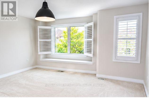 Upper - 19 De Jong Street, Toronto, Ontario  M1P 0C1 - Photo 18 - E13841614