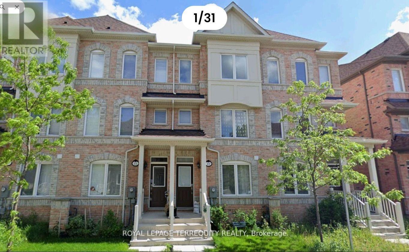 UPPER - 19 DE JONG STREET, Toronto, Ontario