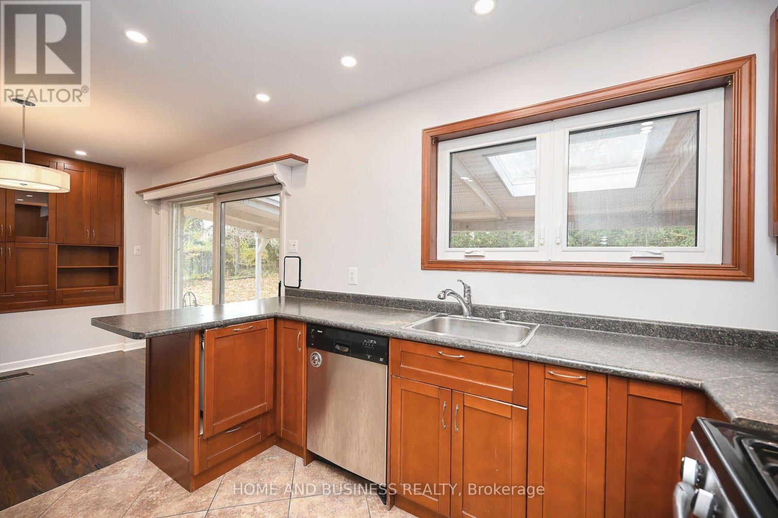 3668 The Credit Woodlands Road, Mississauga, Ontario  L5C 2K9 - Photo 22 - W13857322