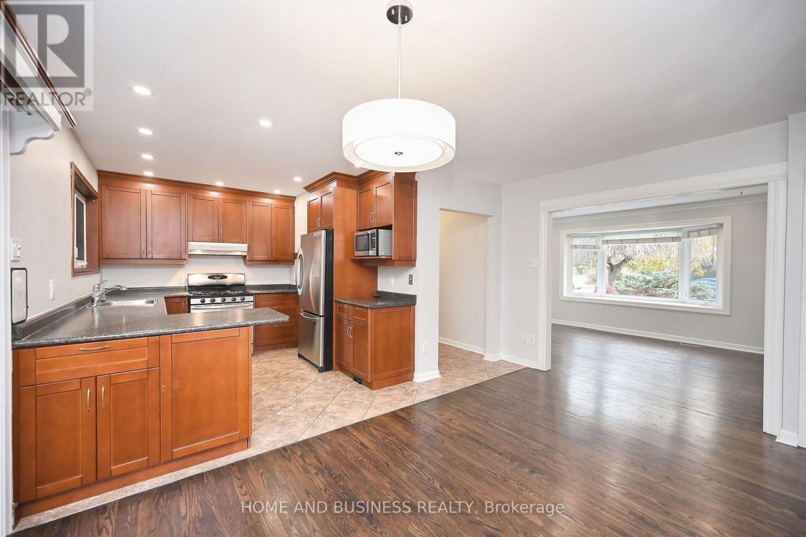 3668 The Credit Woodlands Road, Mississauga, Ontario  L5C 2K9 - Photo 18 - W13857322