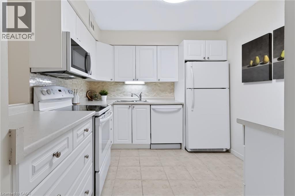 5280 Lakeshore Road Unit# 103, Burlington, Ontario  L7L 5R1 - Photo 13 - 40868071