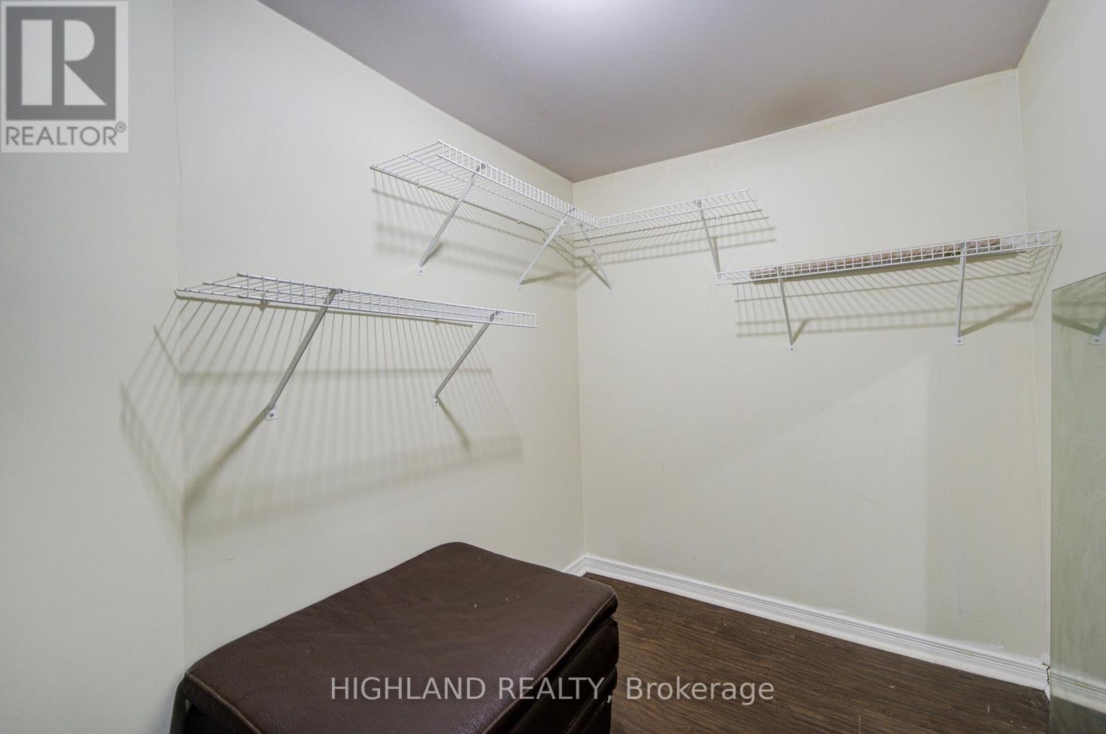 5327 Landsborough Avenue, Mississauga, Ontario  L5R 3X1 - Photo 30 - W13829794