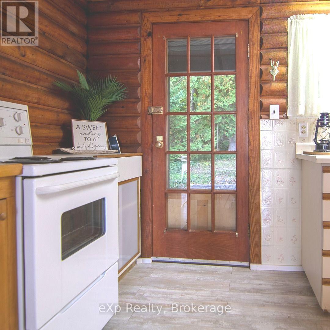 299 Mallory Beach Road, South Bruce Peninsula, Ontario  N0H 2T0 - Photo 11 - X13858500