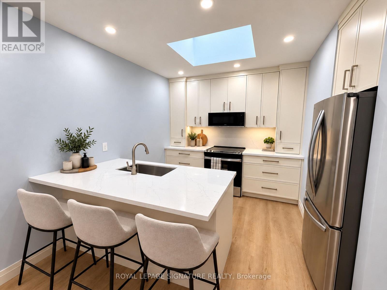 1 - 1727a Bayview Avenue, Toronto (Leaside), Ontario  M4G 3C1 - Photo 1 - C13858502