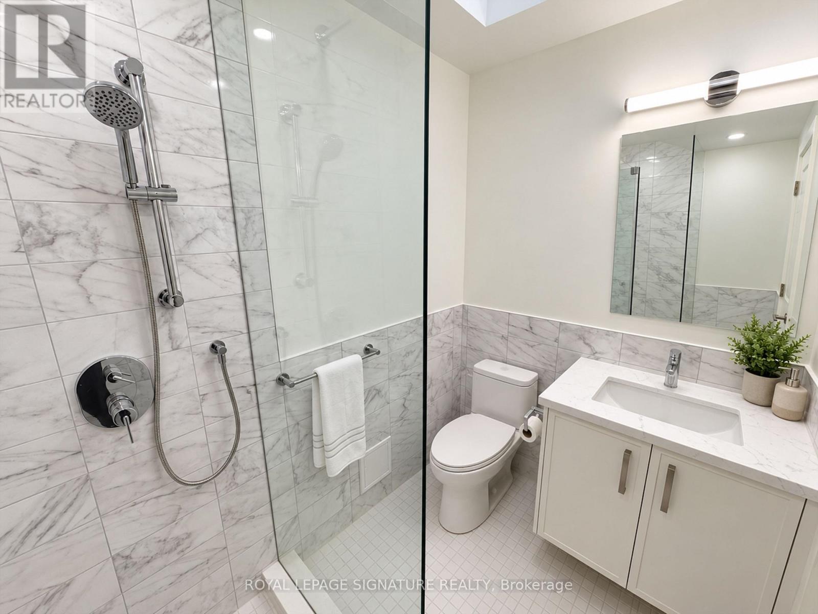 1 - 1727a Bayview Avenue, Toronto (Leaside), Ontario  M4G 3C1 - Photo 13 - C13858502