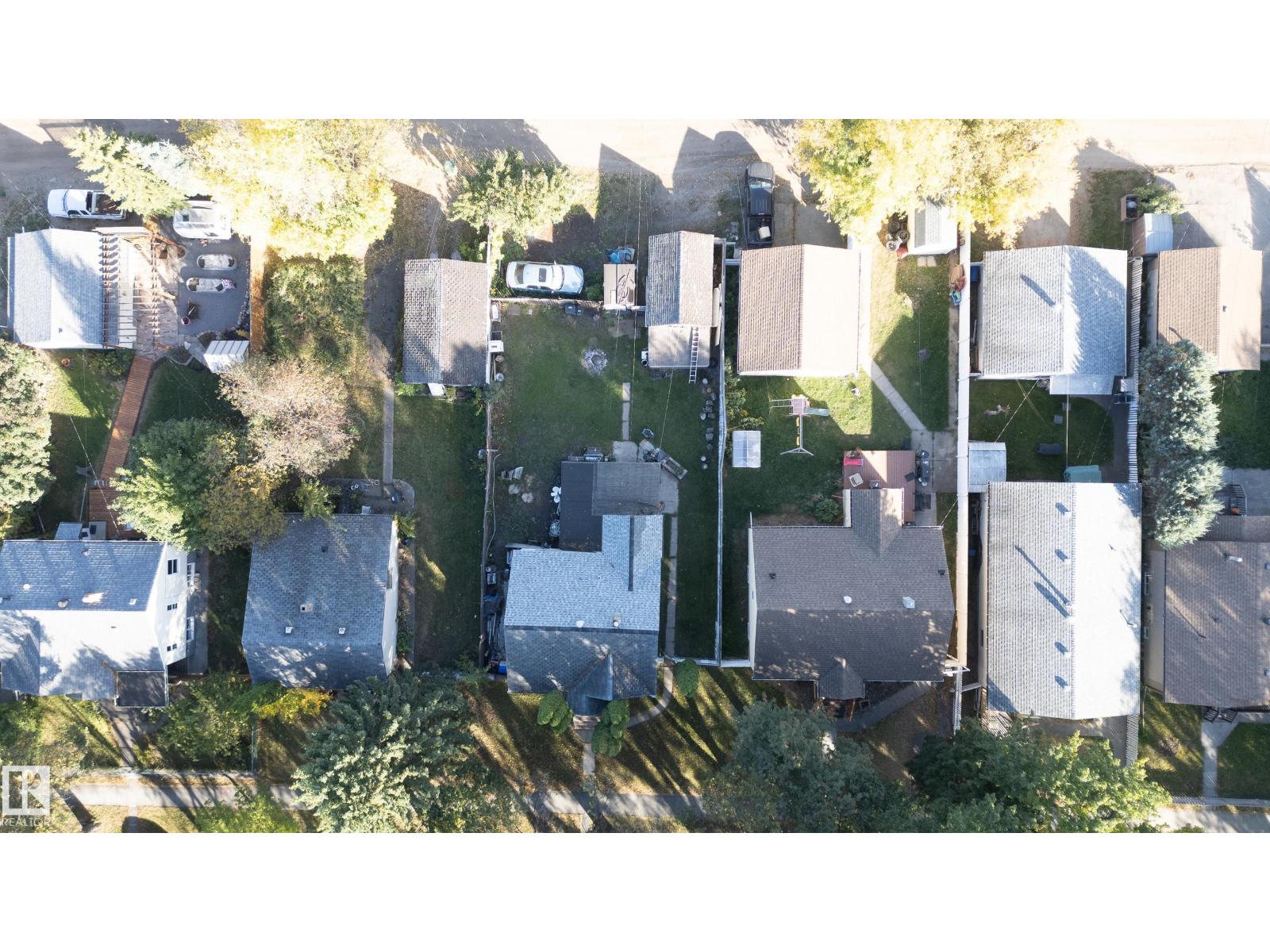 12023 67 ST NW