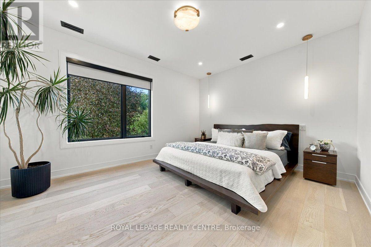 116 Elmcrest Road, Toronto, Ontario  M9C 3R9 - Photo 17 - W13858510
