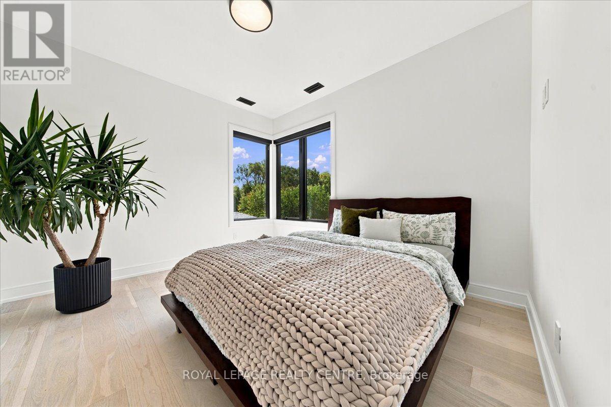 116 Elmcrest Road, Toronto, Ontario  M9C 3R9 - Photo 25 - W13858510