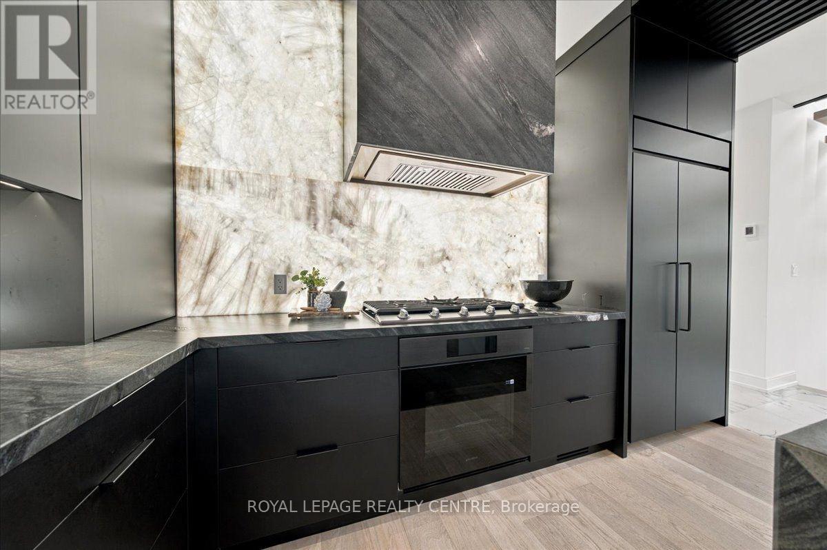 116 Elmcrest Road, Toronto, Ontario  M9C 3R9 - Photo 7 - W13858510