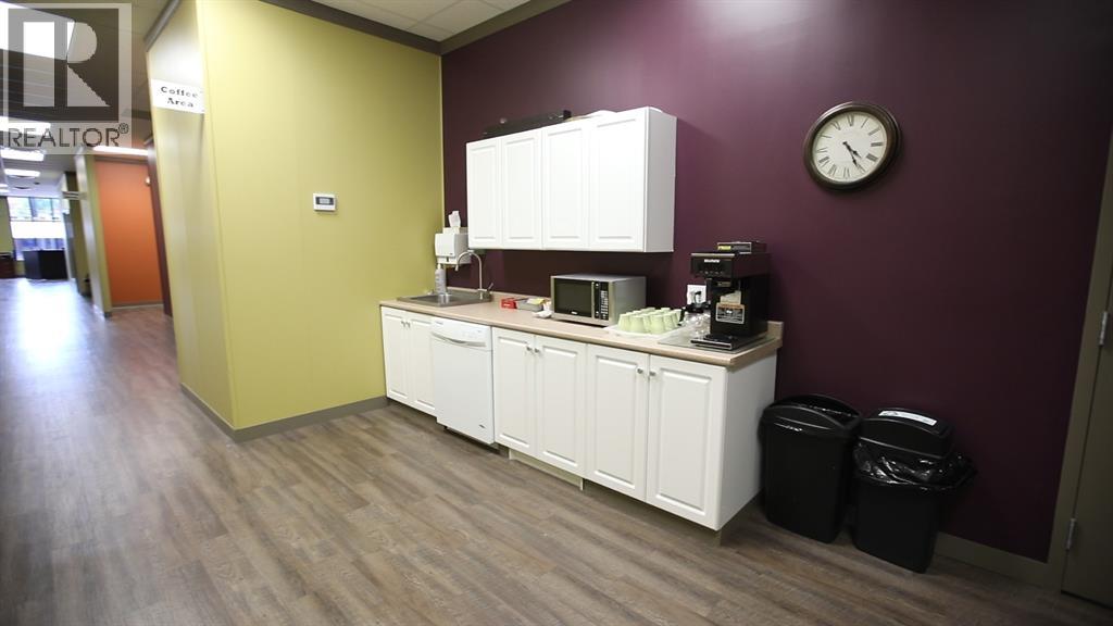 Unit D, 5051 50 Street, Camrose, Alberta  T4V 1R3 - Photo 7 - A2349637
