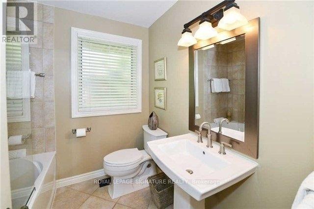 1207 Wood Place, Oakville, Ontario  L6L 2R4 - Photo 12 - W13824780