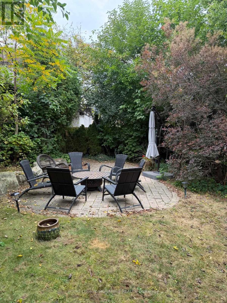 1207 Wood Place, Oakville, Ontario  L6L 2R4 - Photo 17 - W13824780