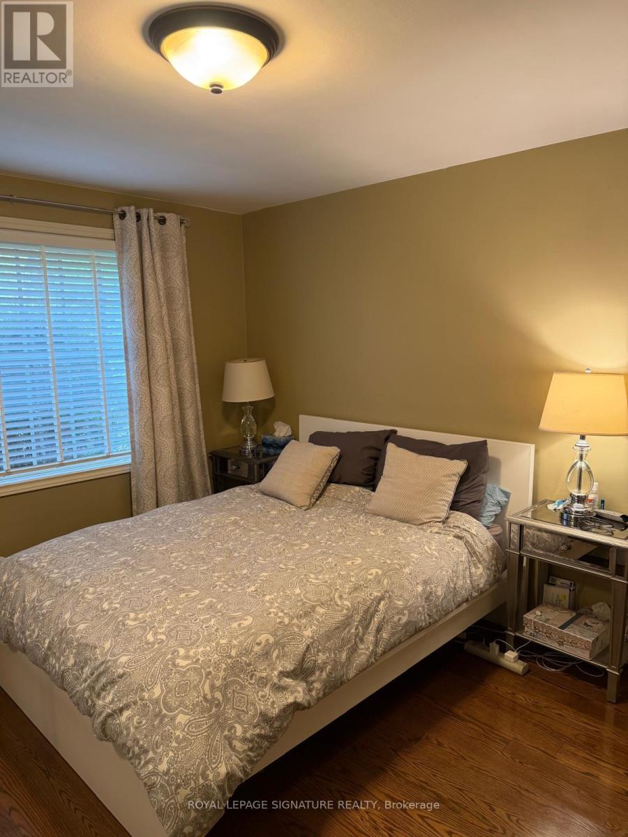 1207 Wood Place, Oakville, Ontario  L6L 2R4 - Photo 9 - W13824780