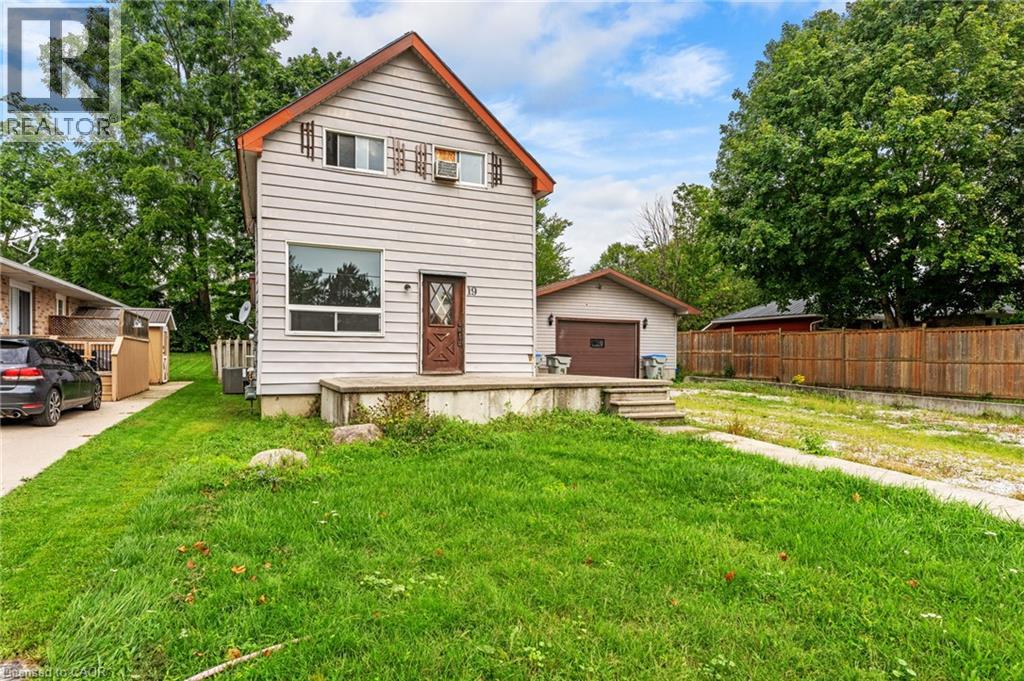 19 Coleman Street, Seaforth, Ontario  N0K 1W0 - Photo 3 - 40860233