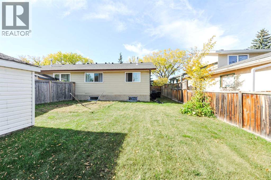 3611b 66a Street, Camrose, Alberta  T4V 3L4 - Photo 5 - A2349649