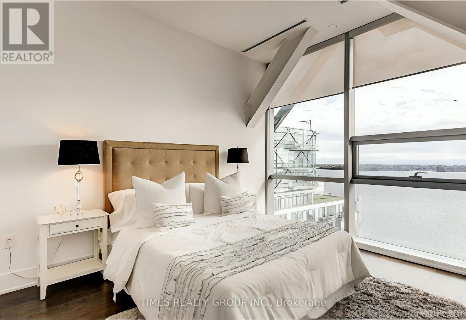 Ph1302 - 39 Queens Quay E. Street E, Toronto, Ontario  M5E 0A5 - Photo 11 - C13858596