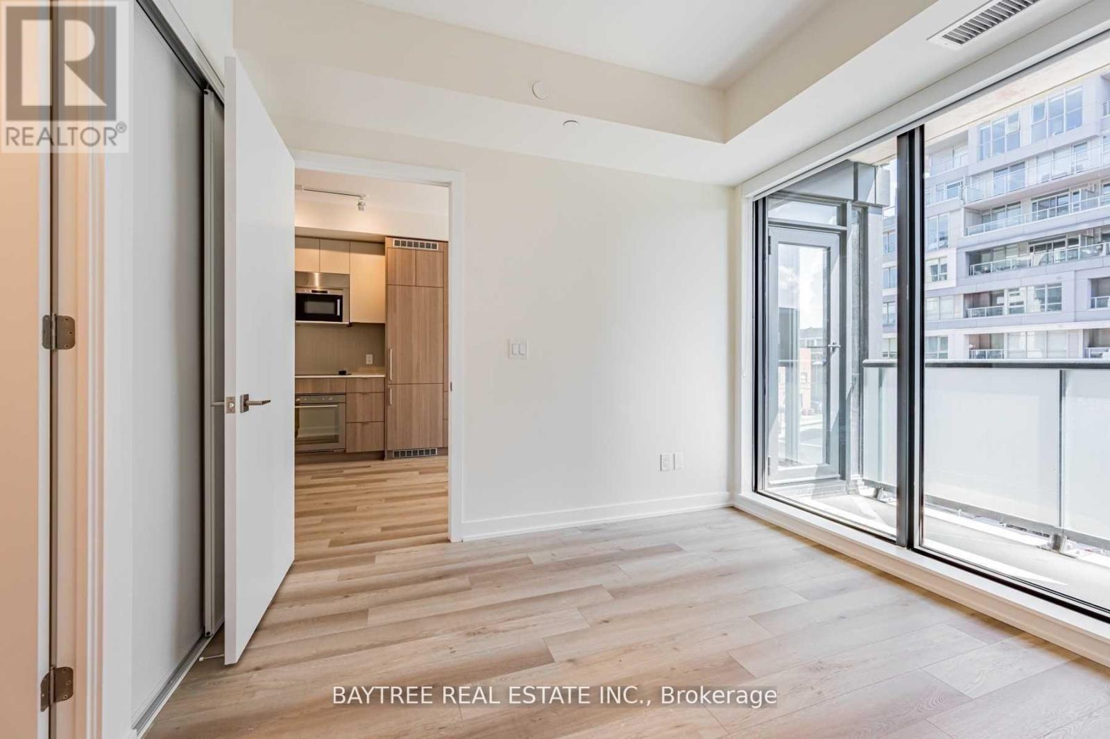 414 - 840 St Clair Avenue W, Toronto, Ontario  M6C 1C1 - Photo 13 - C13858622