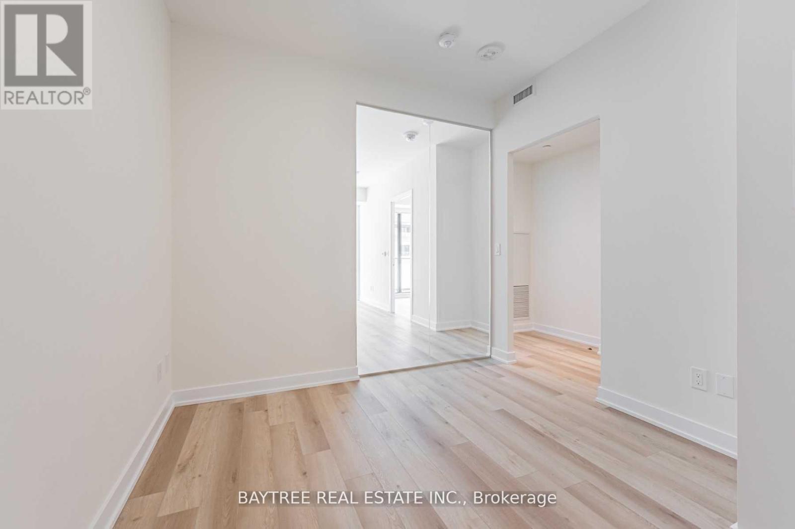 414 - 840 St Clair Avenue W, Toronto, Ontario  M6C 1C1 - Photo 15 - C13858622