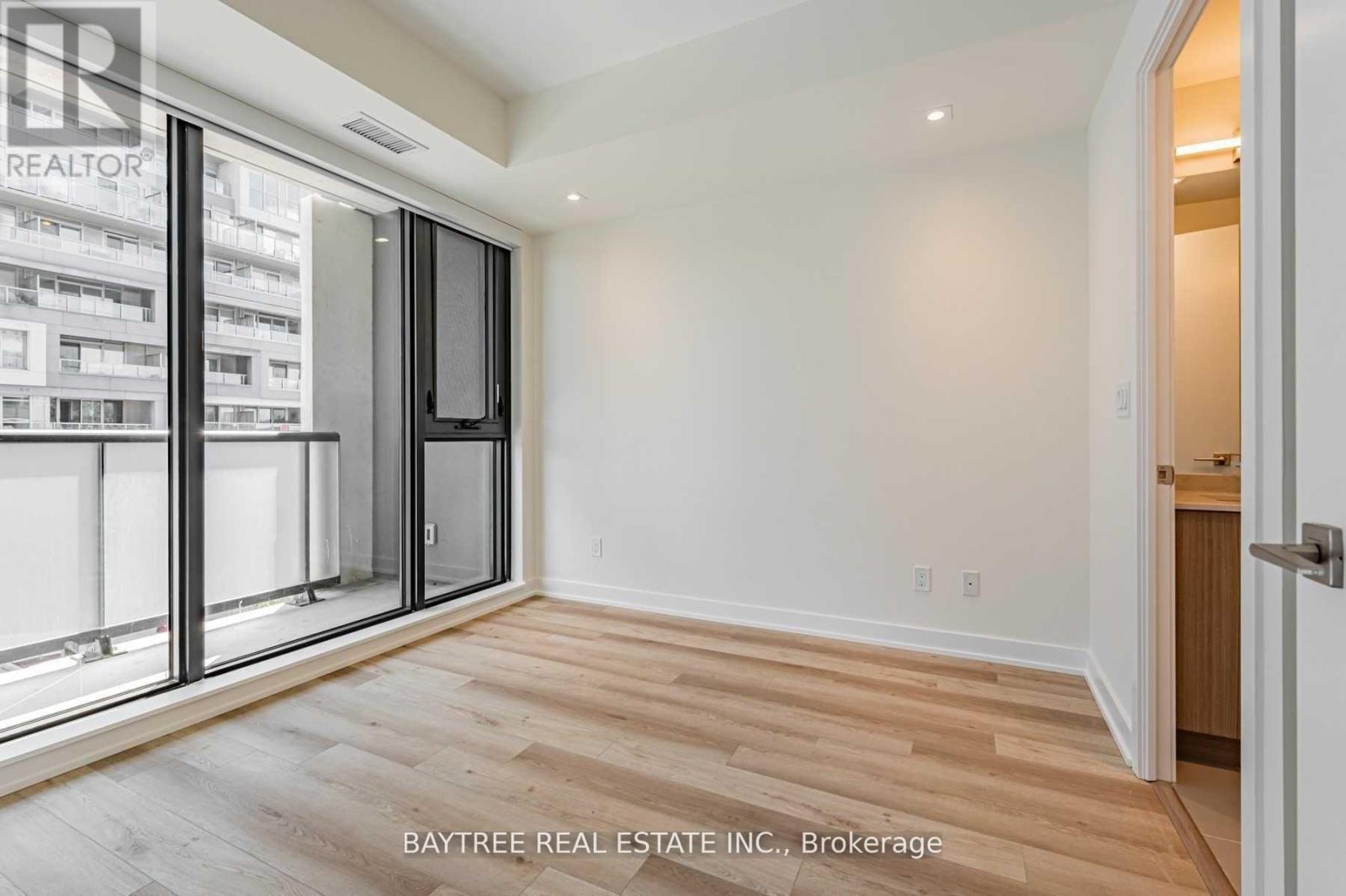 414 - 840 St Clair Avenue W, Toronto, Ontario  M6C 1C1 - Photo 8 - C13858622
