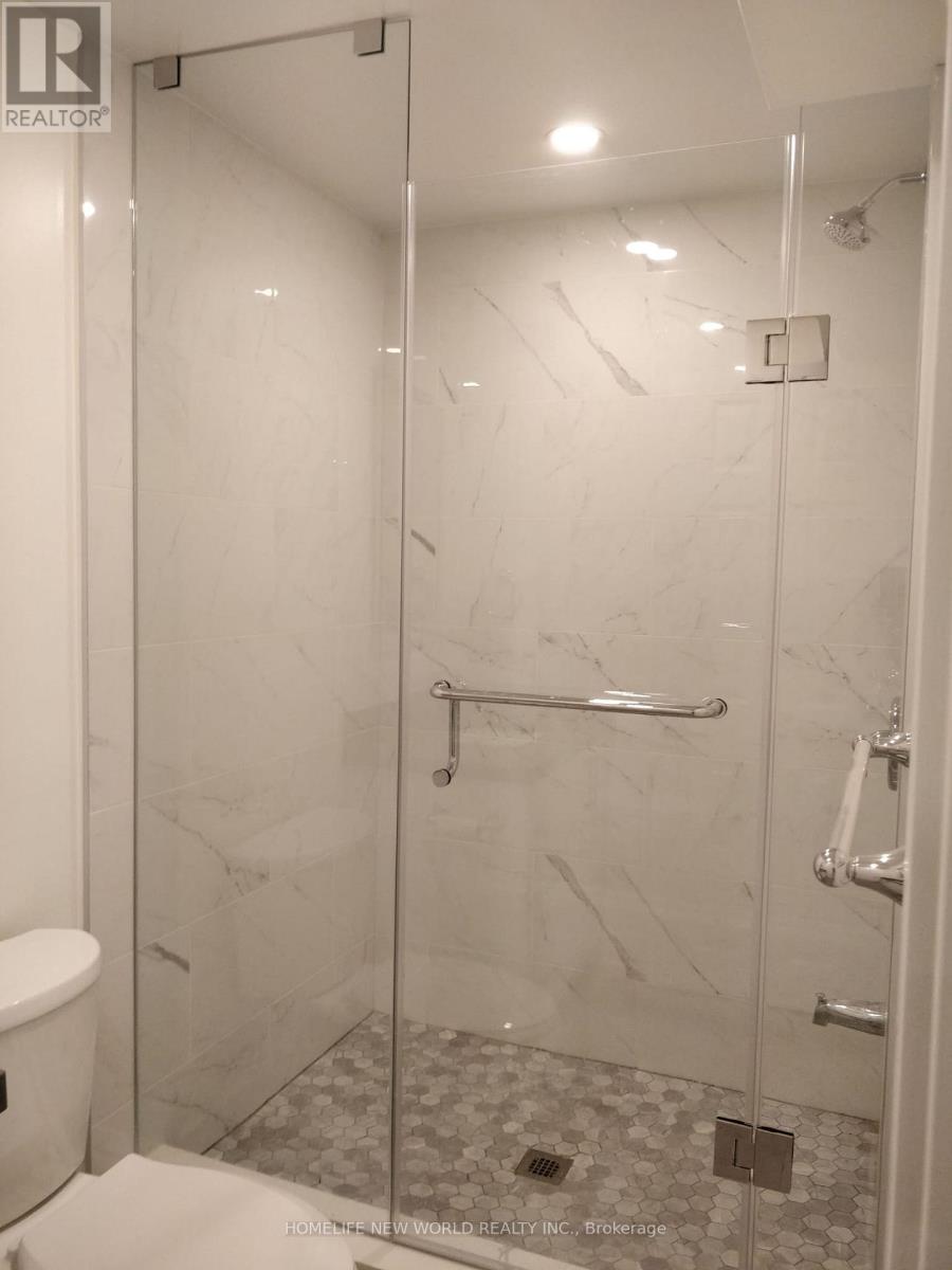 Lower - 1185 Woodbine Avenue, Toronto, Ontario  M4C 4E1 - Photo 5 - E13858610