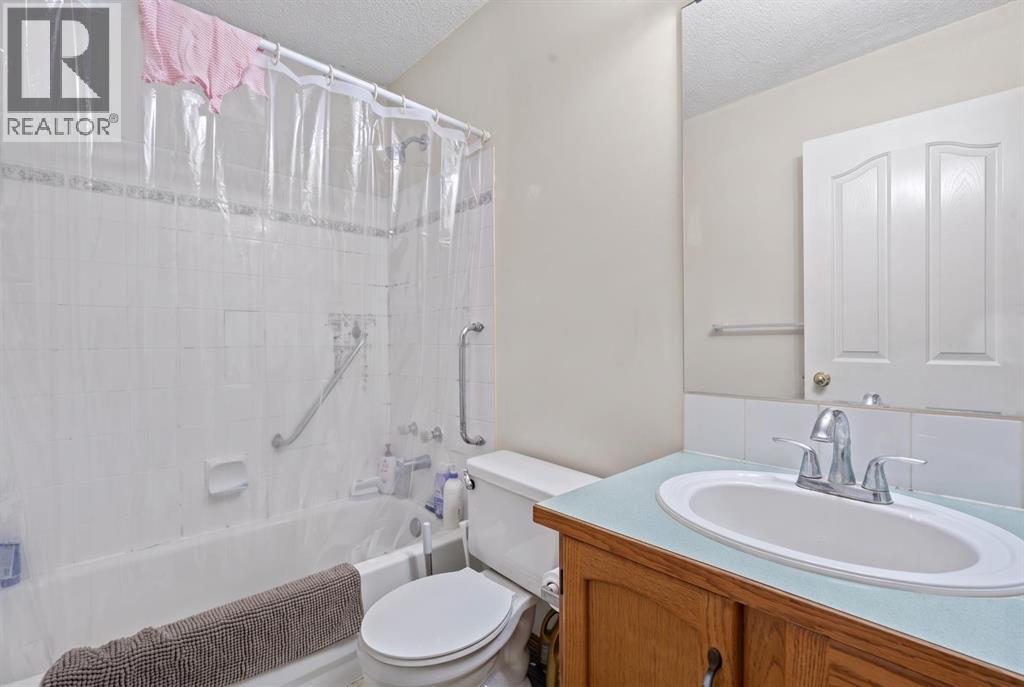 92 Del Ray Close NE, Calgary, Alberta  T1Y 6Y9 - Photo 17 - A2349025