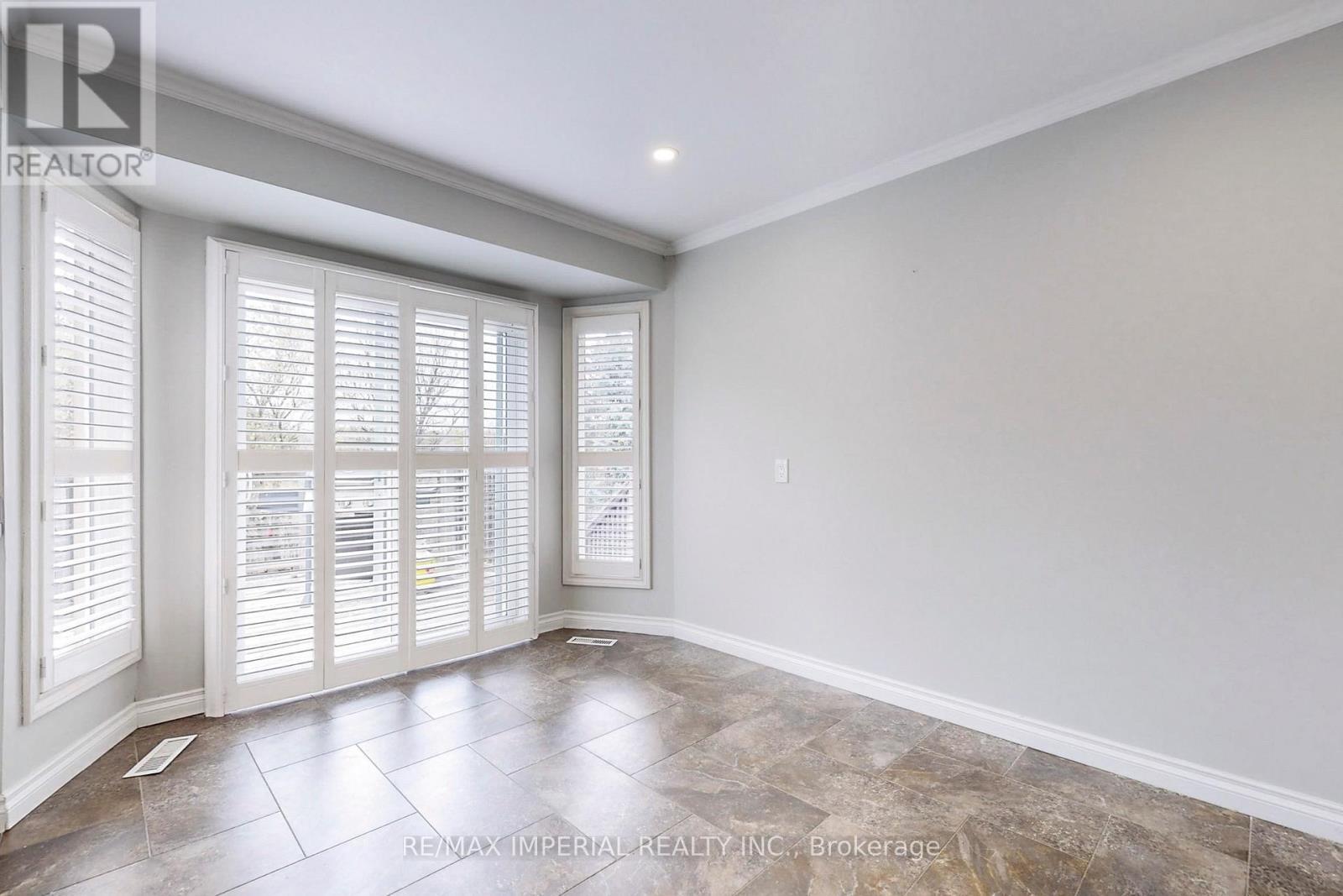 2 Craigleith Crescent, Richmond Hill, Ontario  L4E 2L5 - Photo 14 - N13858602