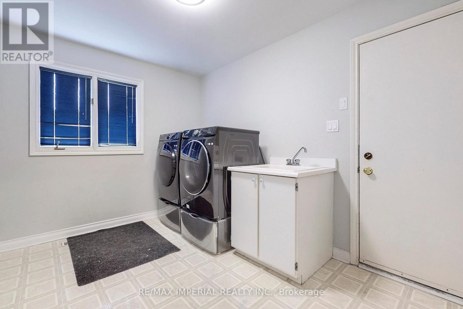 2 Craigleith Crescent, Richmond Hill, Ontario  L4E 2L5 - Photo 18 - N13858602