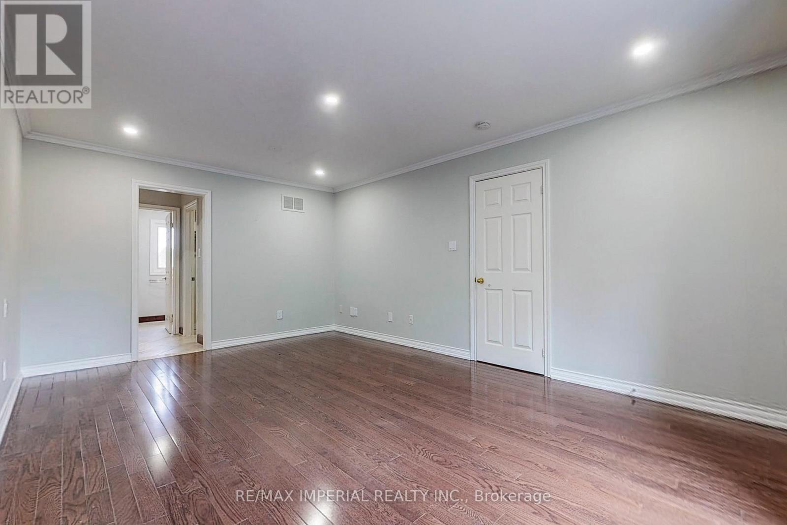 2 Craigleith Crescent, Richmond Hill, Ontario  L4E 2L5 - Photo 21 - N13858602