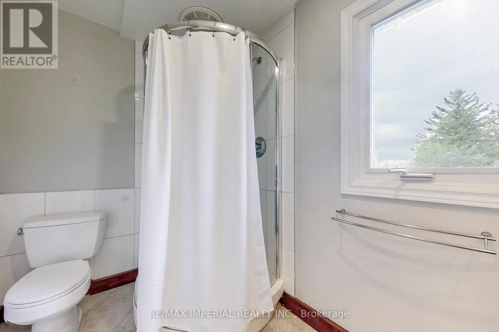 2 Craigleith Crescent, Richmond Hill, Ontario  L4E 2L5 - Photo 23 - N13858602