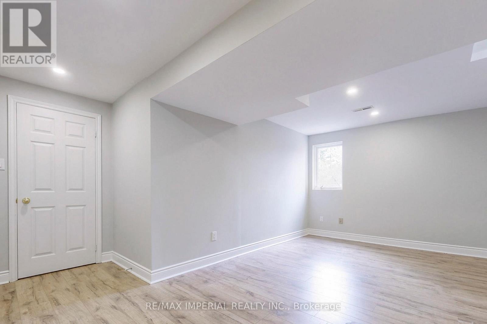 2 Craigleith Crescent, Richmond Hill, Ontario  L4E 2L5 - Photo 25 - N13858602