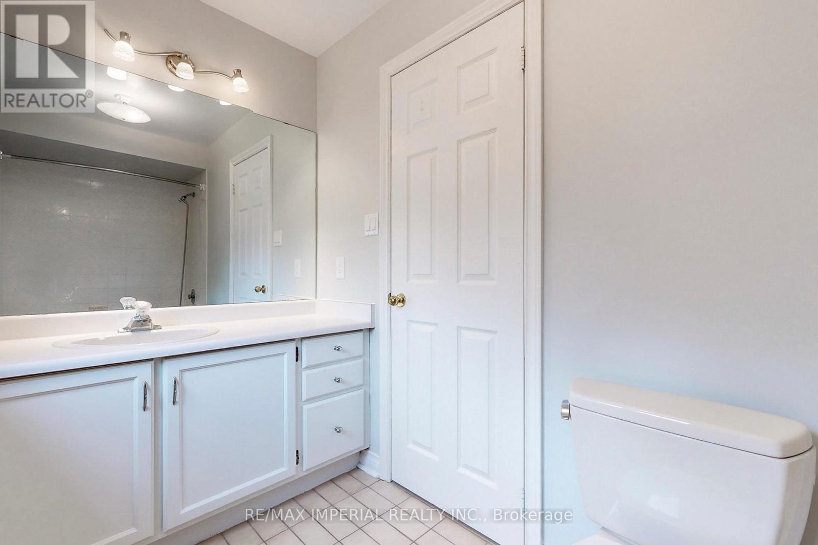 2 Craigleith Crescent, Richmond Hill, Ontario  L4E 2L5 - Photo 30 - N13858602