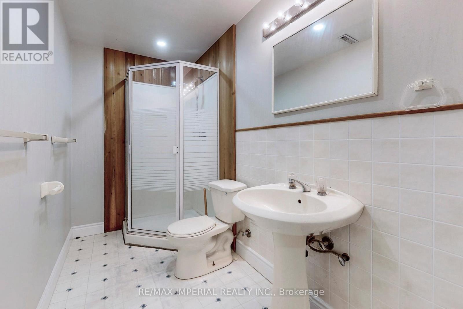 2 Craigleith Crescent, Richmond Hill, Ontario  L4E 2L5 - Photo 36 - N13858602