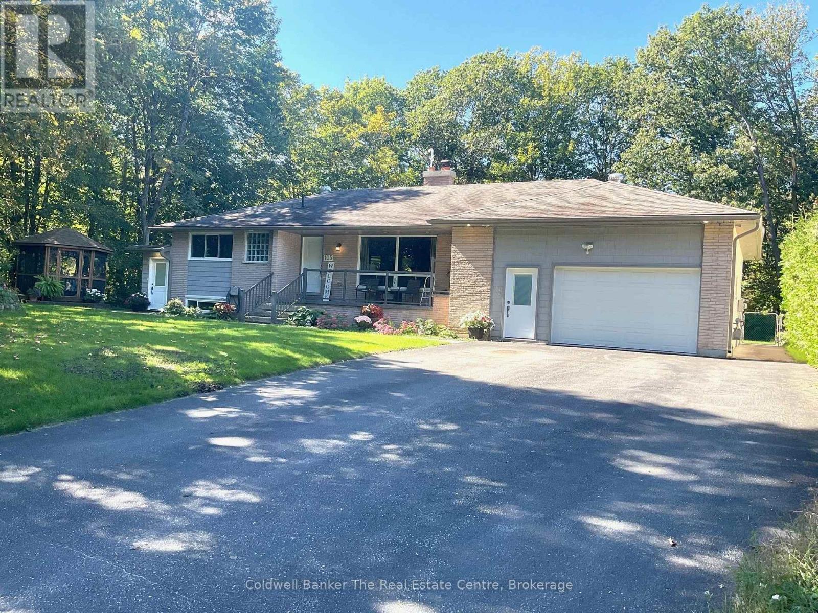 105 WELLINGTON STREET, Gravenhurst, Ontario