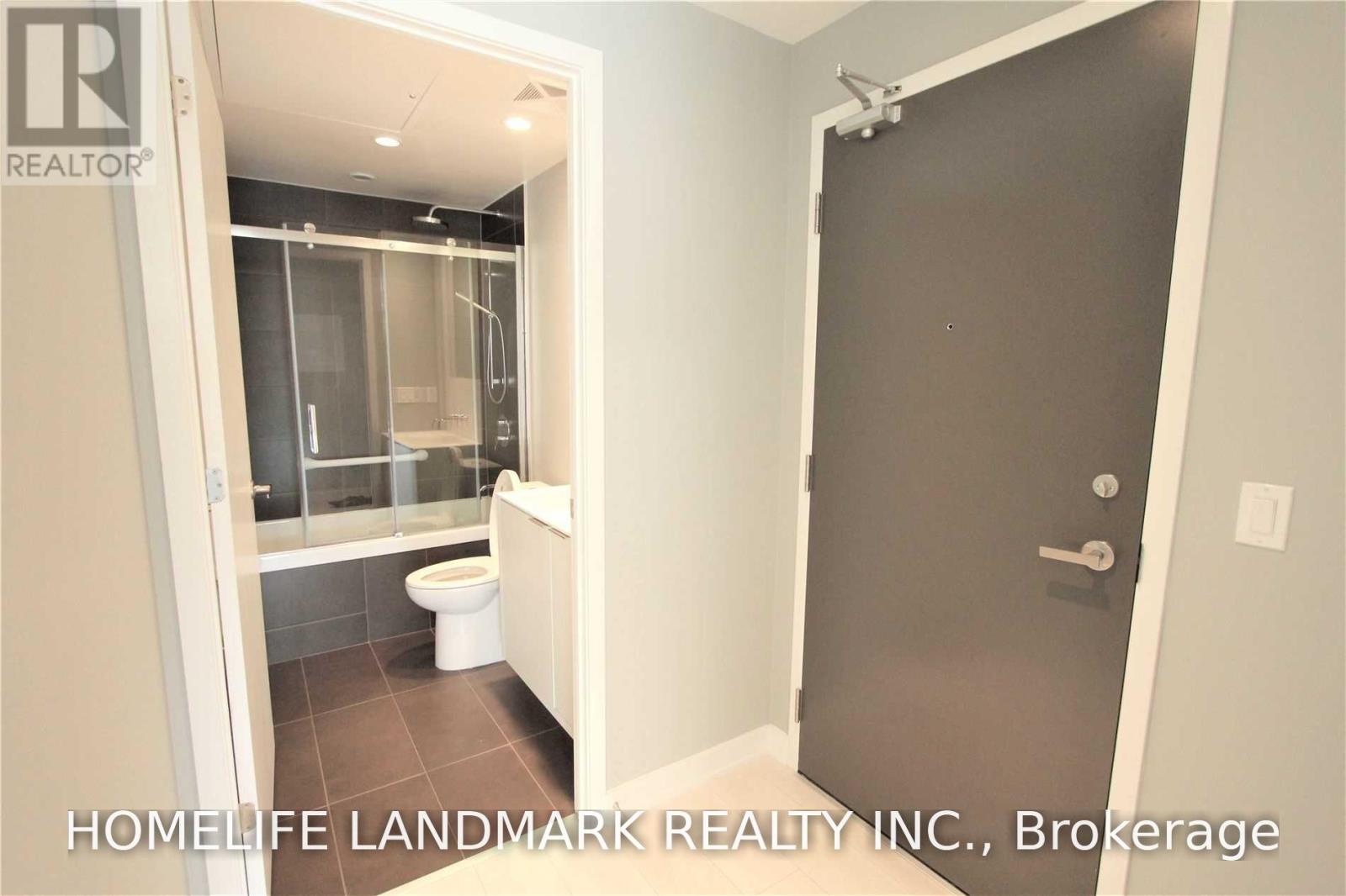 315 - 1990 Bloor Street W, Toronto, Ontario  M6P 3L1 - Photo 2 - W13858582