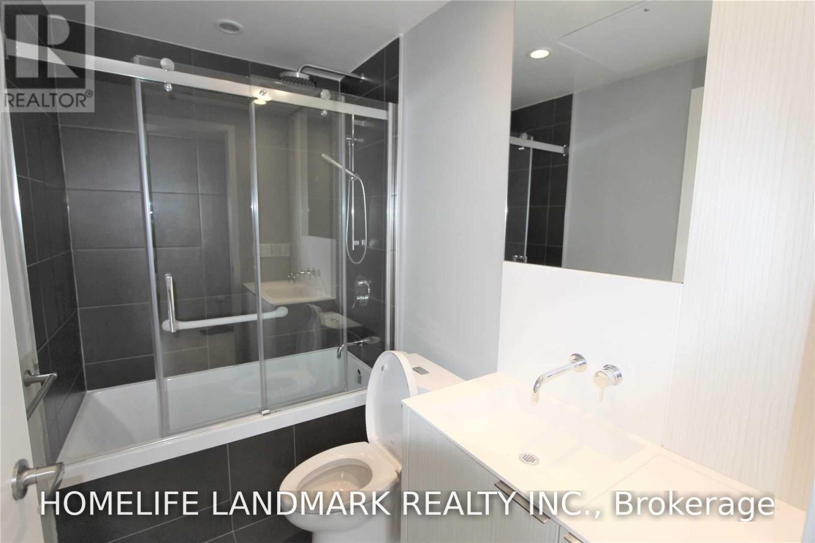 315 - 1990 Bloor Street W, Toronto, Ontario  M6P 3L1 - Photo 3 - W13858582